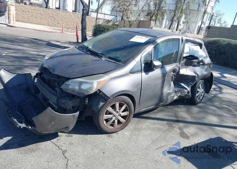 2016 Toyota Yaris Le z USA, uszkodzony, nr VIN VNKKTUD3XGA057359